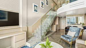 Crown Loft Suite with Balcony